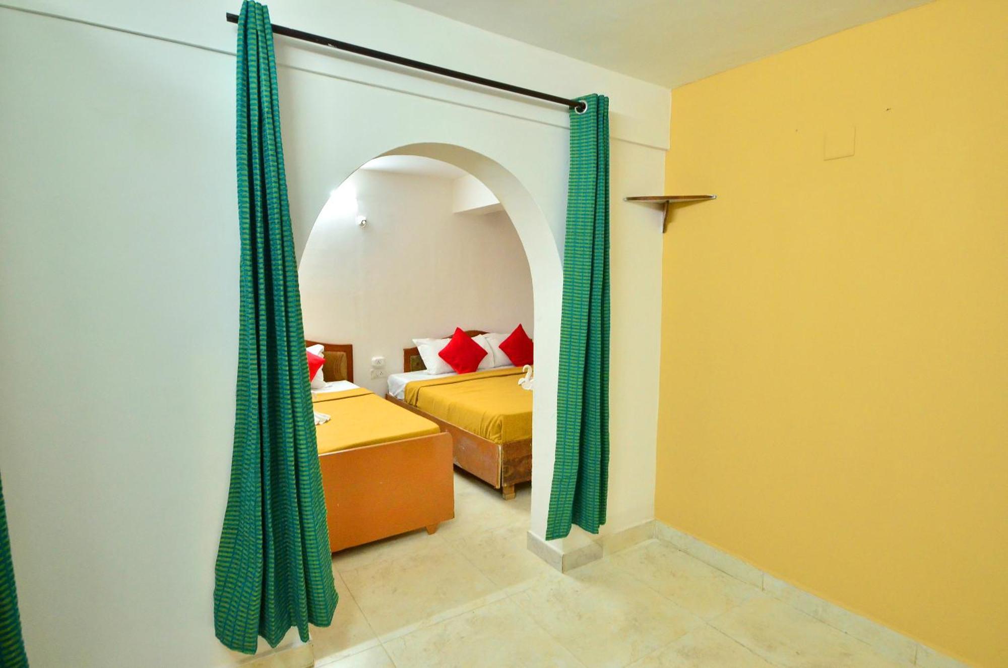 Estay Sk Residency Утакаманд Экстерьер фото